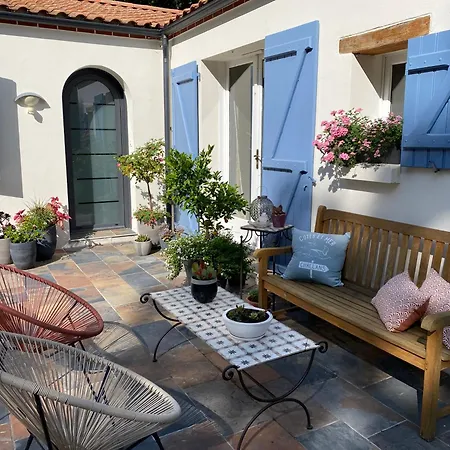 Le Clos Des Chenes Guest house Challans