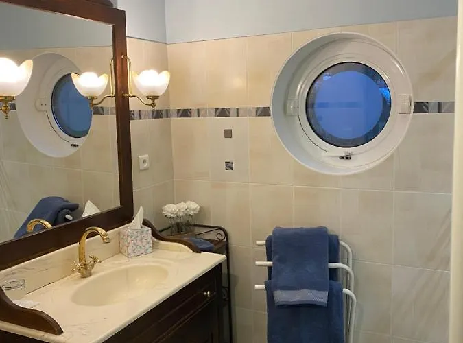 Le Clos Des Chênes Maison d'hôtes 3*