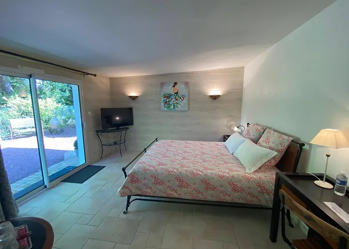 Le Clos Des Chenes 3*