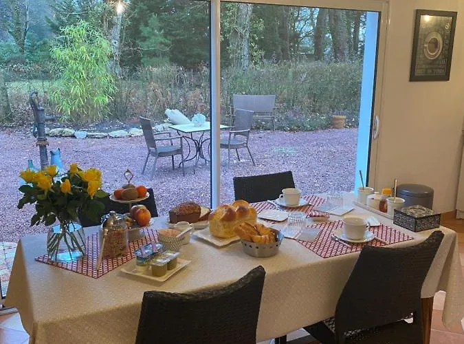 Le Clos Des Chenes Guest house Challans